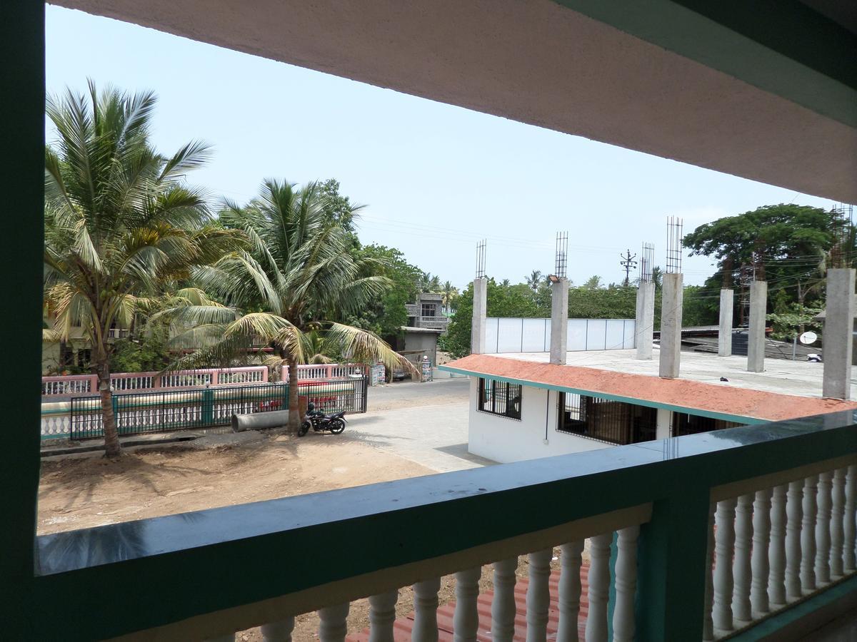 Hotel Atithi Farm House Borlai Exterior foto